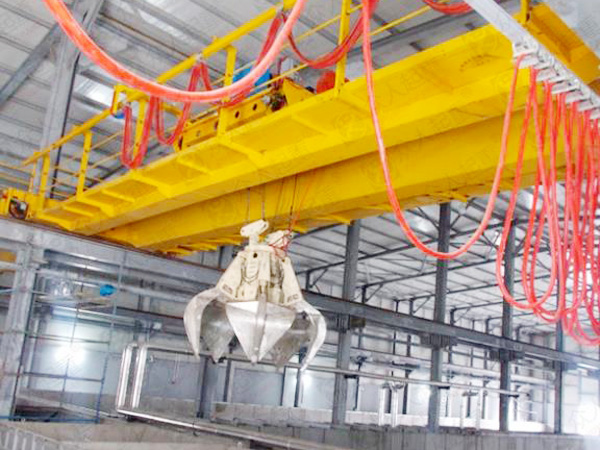 橋式抓斗起重機